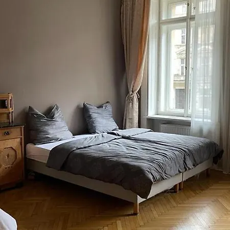 1 Parkplatz Verfuegbar Kostenfrei Apartament Praga