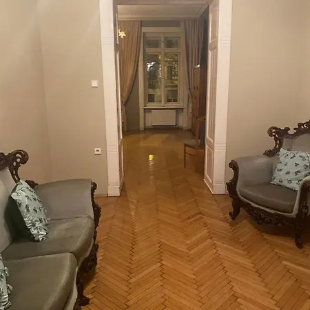 1 Parkplatz Verfuegbar Kostenfrei Apartamento